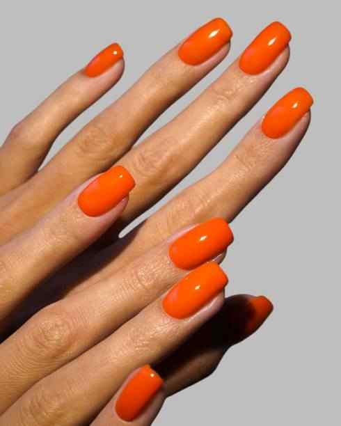 Juicy Orange nails